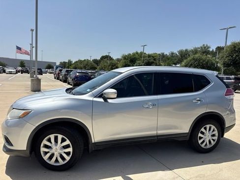 Used 2015 Nissan Rogue S FWD image 5