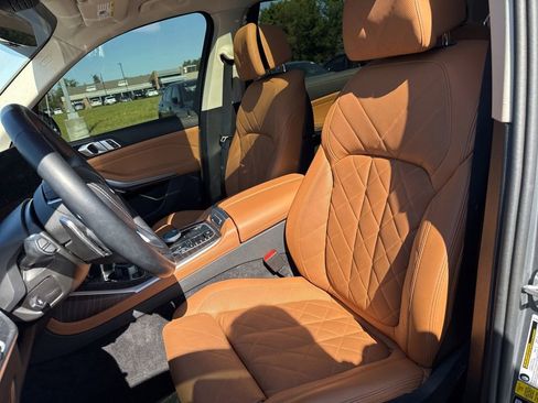 Used 2024 BMW X7 xDrive40i w/ Executive Package AWD/4WD image 10
