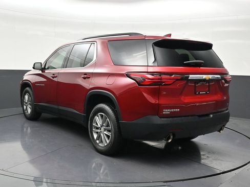 Used 2024 Chevrolet Traverse LT FWD image 3