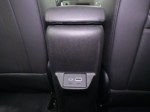 Used 2023 Chevrolet Bolt EUV LT w/ Convenience Package FWD image 22