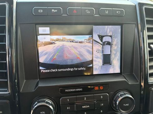 Used 2021 Ford F250 Lariat image 25