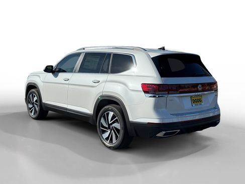 New 2026 Volkswagen Atlas SEL image 3