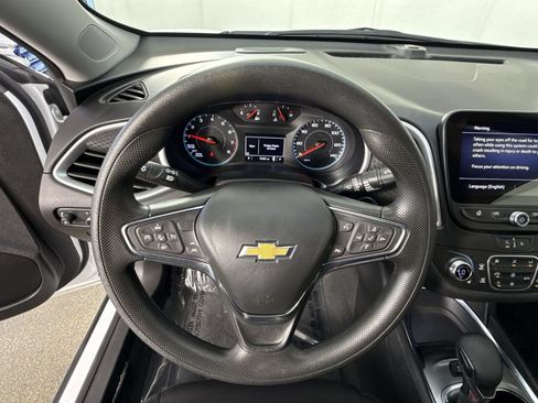 Used 2024 Chevrolet Malibu LT FWD image 11