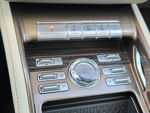 New 2025 Lincoln Nautilus Black Label w/ Jet Appearance Package image 23