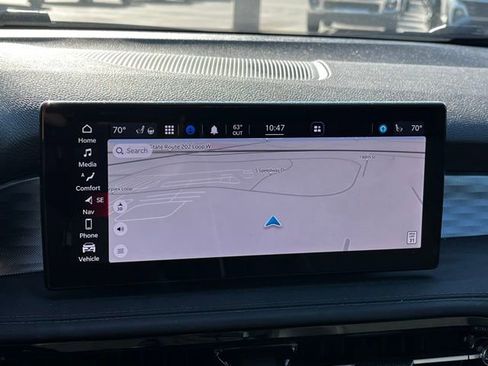 Used 2024 Alfa Romeo Tonale Veloce w/ Premium Interior Package image 19