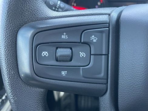 Used 2025 GMC Sierra 3500 Pro w/ Convenience Package image 16