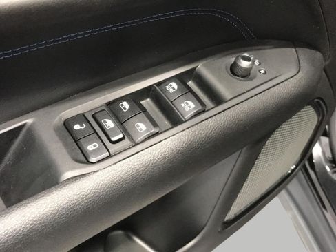 Used 2021 Jeep Compass Latitude AWD/4WD image 25
