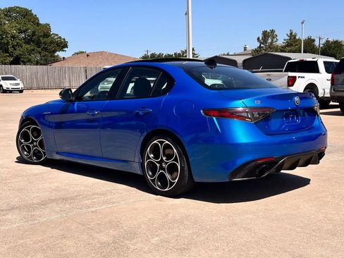 Used 2024 Alfa Romeo Giulia Veloce RWD image 3