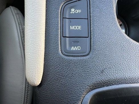 Used 2017 Cadillac XT5 Luxury w/ Driver Awareness Package image 12