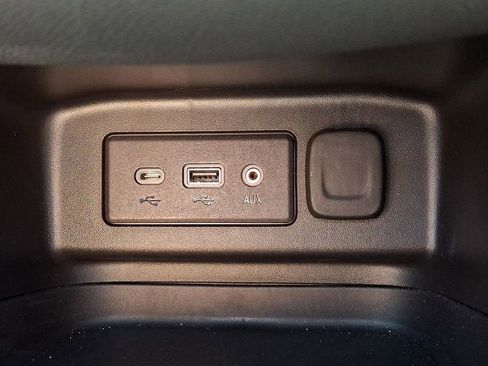 Certified 2023 Chevrolet Equinox RS FWD image 27