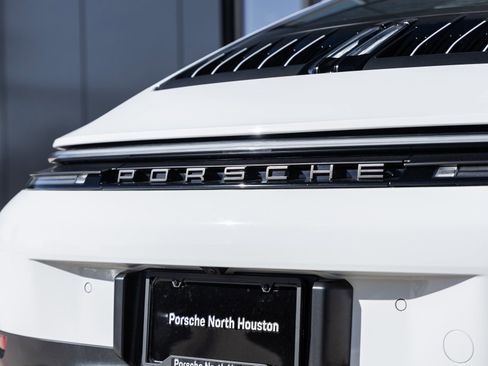 Used 2025 Porsche 911 Carrera GTS image 15