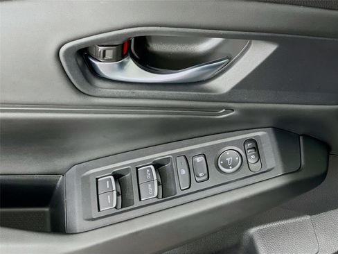 Used 2024 Honda Accord EX image 22