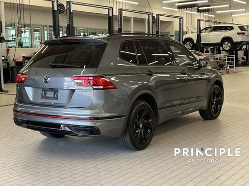 Used 2023 Volkswagen Tiguan SE R-Line FWD image 11