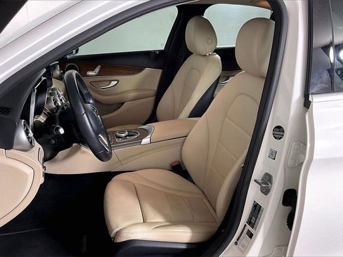 Used 2019 Mercedes-Benz C 300 Sedan image 24