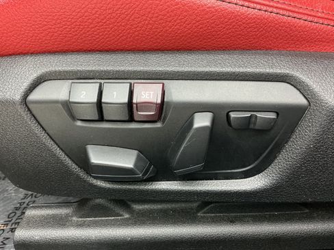 Used 2015 BMW 328i Sedan w/ M Sport RWD image 39