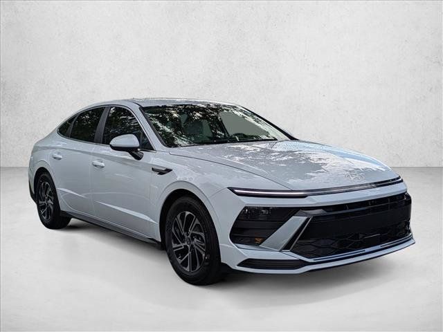 New 2026 Hyundai Sonata Blue FWD image 9