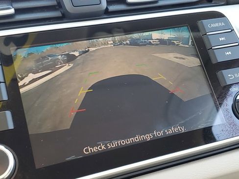 Certified 2021 Nissan Versa SV w/ Trunk Package image 13