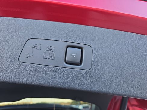 New 2026 Lincoln Corsair Premiere FWD image 13