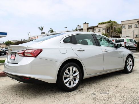 Used 2020 Chevrolet Malibu LT FWD image 6