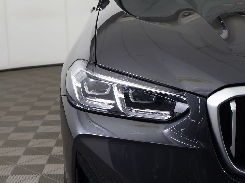 Used 2024 BMW X3 xDrive30i AWD/4WD image 16