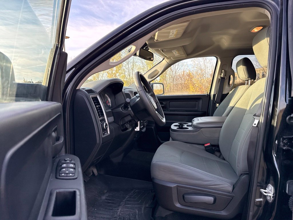 Used 2015 RAM 1500 Express AWD/4WD image 8