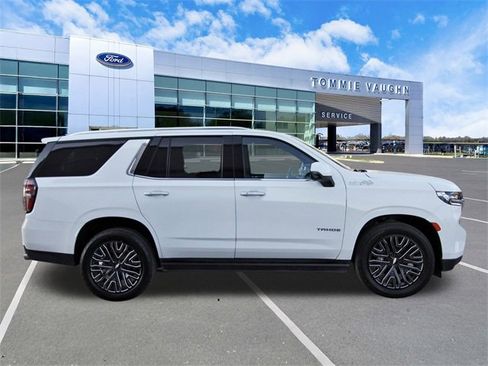 Used 2021 Chevrolet Tahoe High Country w/ Premium Package image 5