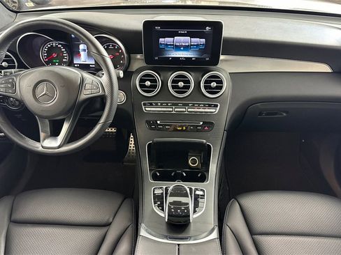 Used 2019 Mercedes-Benz GLC 300 4MATIC image 15