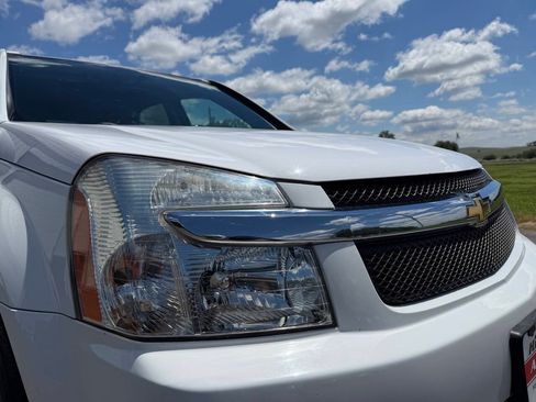 Used 2009 Chevrolet Equinox LT AWD/4WD image 9