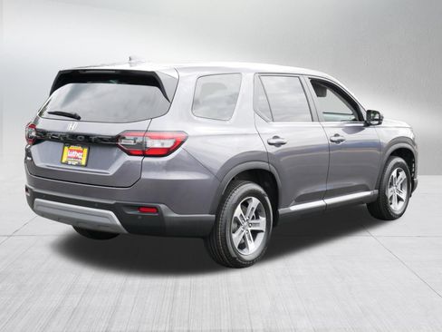 Used 2023 Honda Pilot EX-L image 7