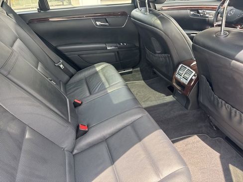 Used 2013 Mercedes-Benz S 550 4MATIC image 13