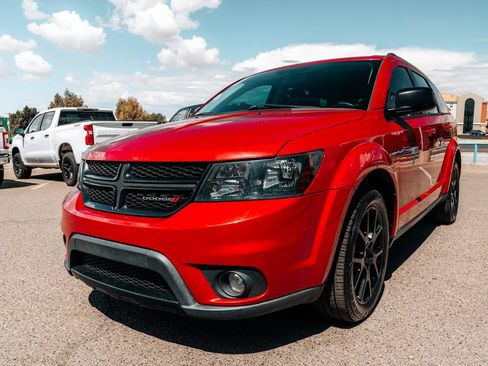 Used 2018 Dodge Journey SXT w/ Connectivity Group FWD image 10