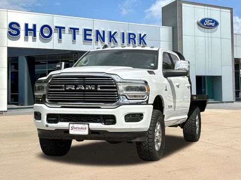 Used 2023 RAM 2500 Laramie AWD/4WD image 3