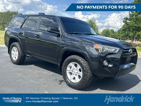 Used 2022 Toyota 4Runner SR5 RWD image 1