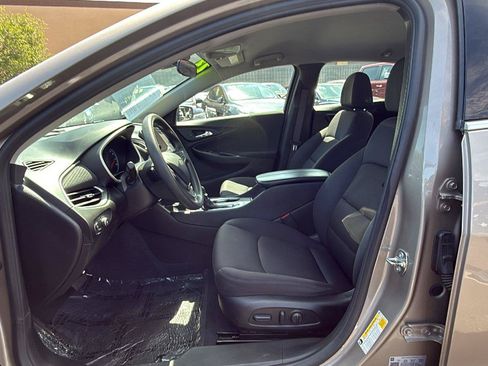 Used 2023 Chevrolet Malibu LT FWD image 18