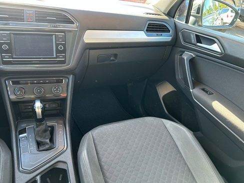 Used 2020 Volkswagen Tiguan S image 13