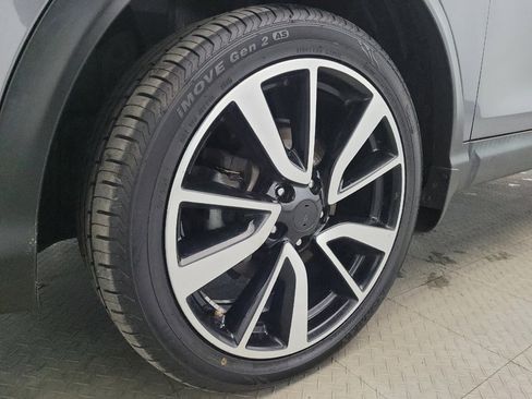 Used 2017 Nissan Rogue Sport SL w/ SL Premium Package image 31