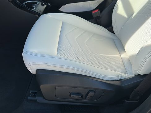 New 2026 BMW X1 xDrive28i w/ Technology Package image 12