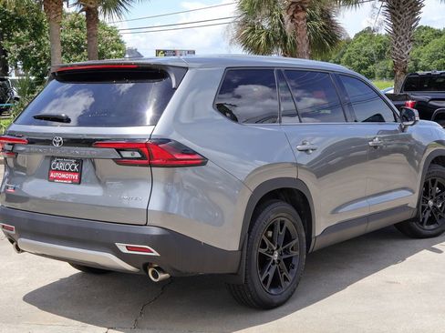 Used 2026 Toyota Grand Highlander AWD Hybrid image 2