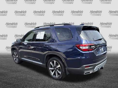 Used 2025 Honda Pilot Touring image 8