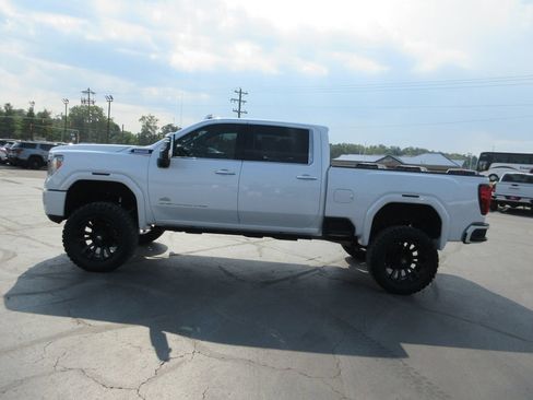Certified 2020 GMC Sierra 2500 Denali w/ Denali Ultimate Package AWD/4WD image 10