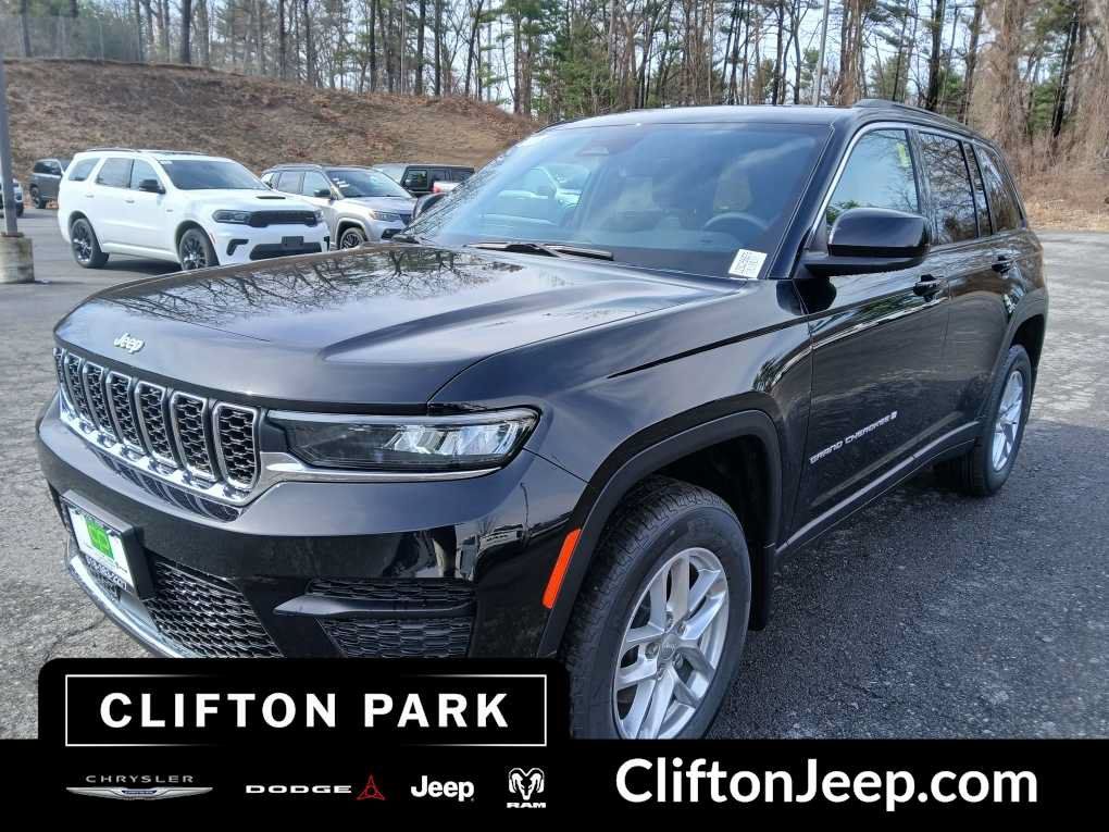New 2025 Jeep Grand Cherokee Laredo X w/ Luxury Tech Group I AWD/4WD image 1