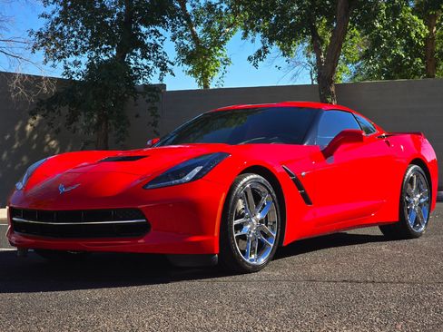 Used 2014 Chevrolet Corvette Stingray Coupe w/ 2LT Preferred Equipment Group image 5