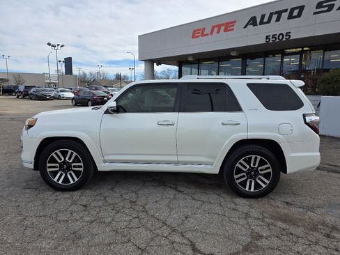 Used 2014 Toyota 4Runner Limited image 8