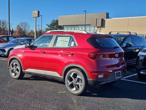 New 2026 Hyundai Venue SEL image 2