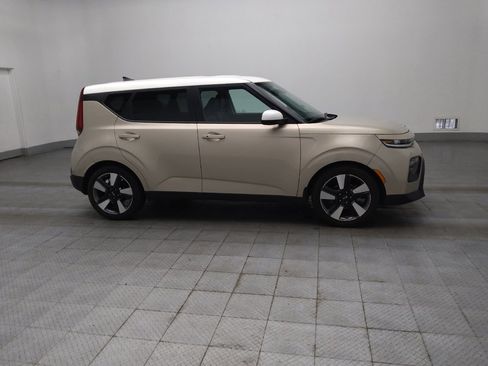 Used 2020 Kia Soul EX image 11