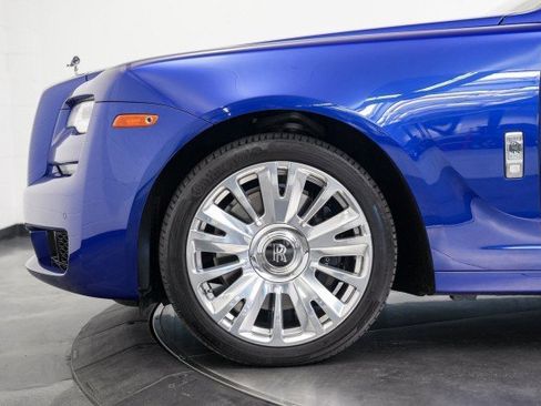 Used 2019 Rolls-Royce Ghost image 16