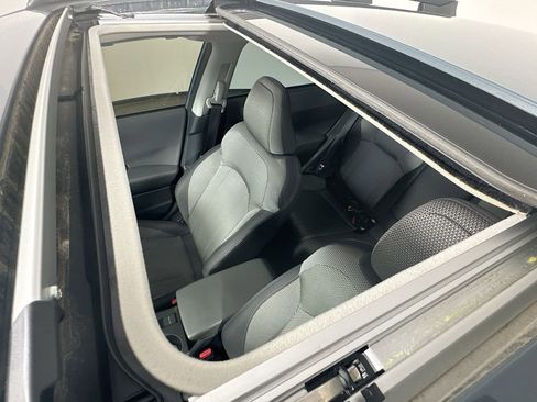 Used 2024 Subaru Crosstrek 2.0i Premium image 25