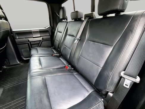 Used 2018 Ford F150 XLT w/ Equipment Group 302A Luxury AWD/4WD image 23