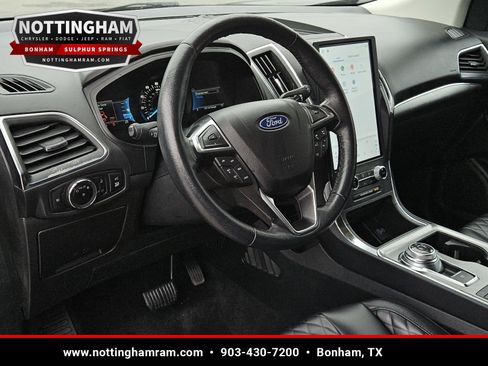 Used 2023 Ford Edge Titanium AWD/4WD image 29