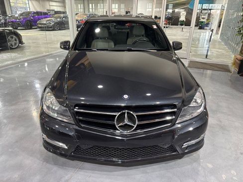 Used 2014 Mercedes-Benz C 250 Sedan image 2